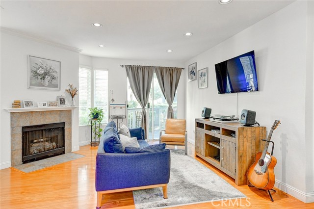 Detail Gallery Image 3 of 33 For 10401 Garden Grove #53,  Garden Grove,  CA 92843 - 2 Beds | 2 Baths