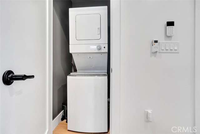 Detail Gallery Image 16 of 17 For 3519 E Colorado St, Long Beach,  CA 90814 - – Beds | – Baths