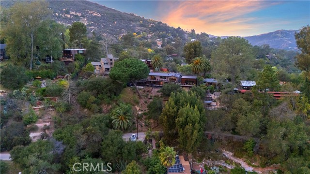 19778 Grand View Drive, Topanga CA: https://media.crmls.org/medias/0daf14d7-4ce7-447e-9bba-25ff73d100b3.jpg