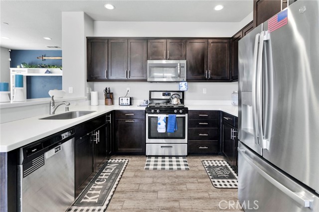 Detail Gallery Image 13 of 49 For 8179 Taft, Oak Hills,  CA 92344 - 4 Beds | 2 Baths