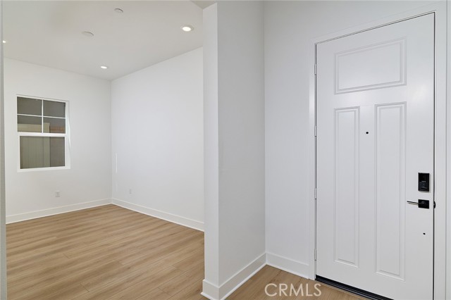 Detail Gallery Image 5 of 21 For 16033 Willow Ct, Whittier,  CA 90604 - 5 Beds | 4/1 Baths