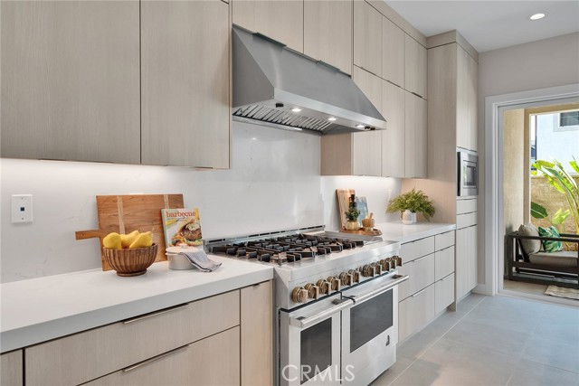 Detail Gallery Image 7 of 53 For 121 Mulberry, Lake Forest,  CA 92630 - 5 Beds | 5 Baths