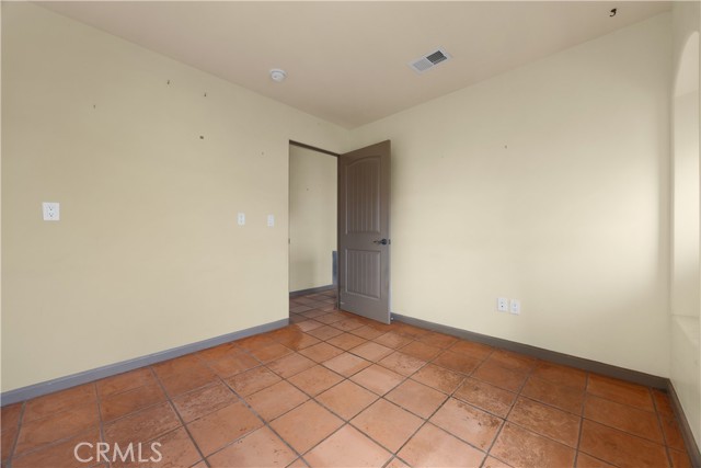 30721 Condor Place, Tehachapi CA: https://media.crmls.org/medias/0db0f34d-114b-42ee-8710-06e51b9c4401.jpg