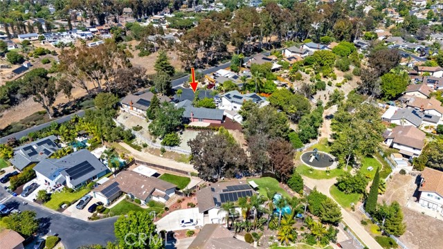 Detail Gallery Image 33 of 44 For 757 Horseshoe Cir, Vista,  CA 92081 - 3 Beds | 2 Baths