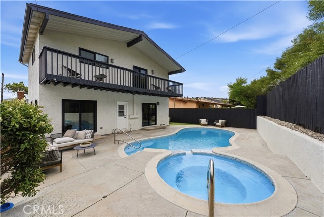 Detail Gallery Image 8 of 14 For 4817 Macafee Rd, Torrance,  CA 90505 - 4 Beds | 4 Baths