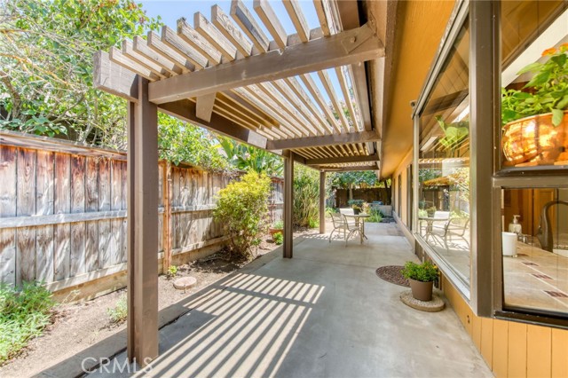 6300 N Palm Avenue, Fresno CA: https://media.crmls.org/medias/0db2cc49-4f04-4389-8851-05224ad4ff72.jpg