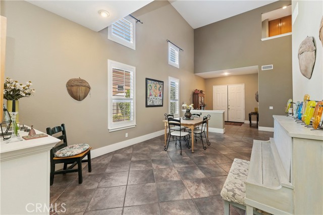 Detail Gallery Image 10 of 51 For 3114 Veranda Ln, Corona,  CA 92882 - 4 Beds | 3/1 Baths