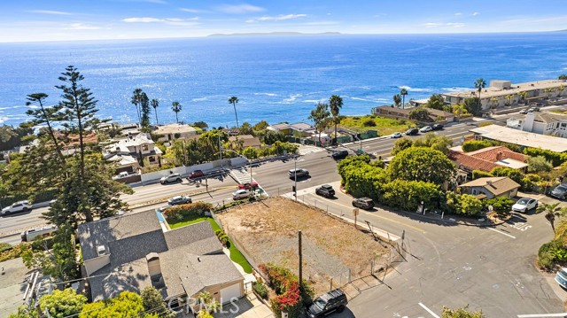 Detail Gallery Image 3 of 13 For 31502 Coast, Laguna Beach,  CA 92651 - – Beds | – Baths