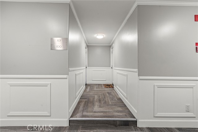 1230 Horn Avenue, West Hollywood CA: https://media.crmls.org/medias/0db38218-0cfc-44a4-90fa-1b22ec10f850.jpg