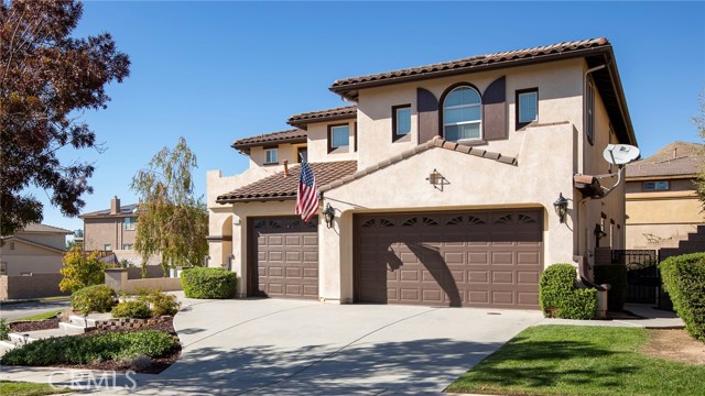 Detail Gallery Image 3 of 31 For 34088 Castle Pines, Yucaipa,  CA 92399 - 4 Beds | 3/1 Baths
