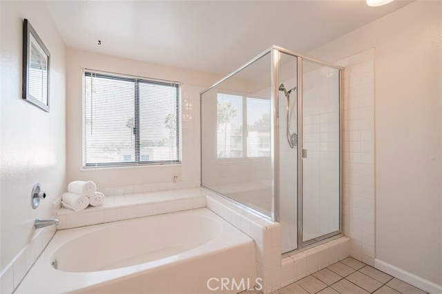 520 The Village, Redondo Beach, California 90277, 2 Bedrooms Bedrooms, ,2 BathroomsBathrooms,Residential,Sold,The Village,SB17117479