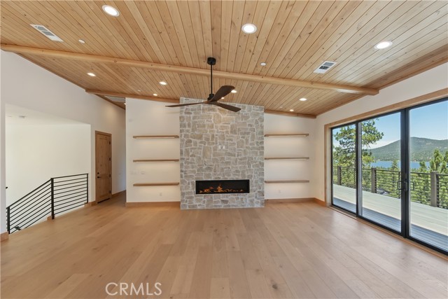 40564 Ironwood Road, Big Bear Lake CA: https://media.crmls.org/medias/0db489cf-db68-462a-b3fe-0fcad4d5a277.jpg