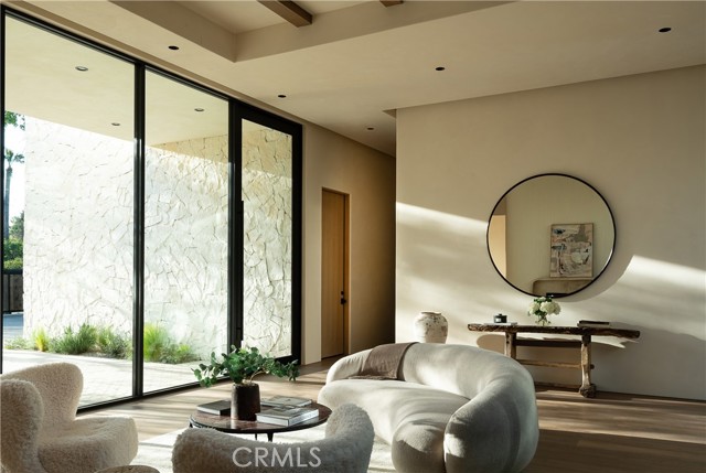 5824 Manton Avenue, Woodland Hills CA: https://media.crmls.org/medias/0db489fc-6672-40b0-8300-14dcad6f56f7.jpg
