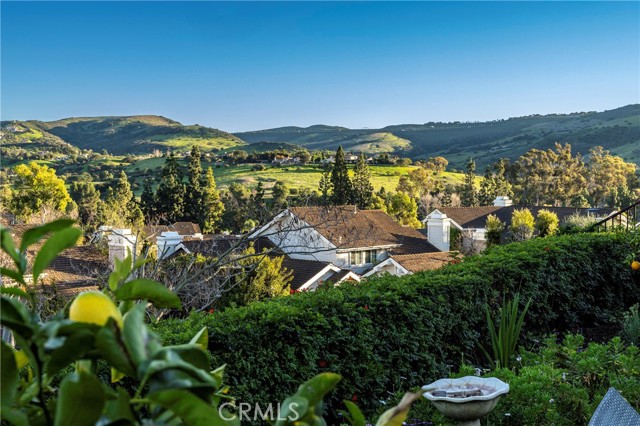 Detail Gallery Image 2 of 53 For 20 Southern Wood, Irvine,  CA 92603 - 3 Beds | 2 Baths