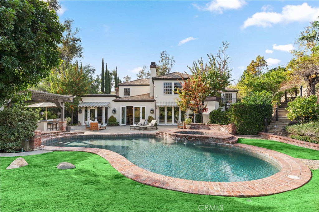 30932 Hunt Club Drive