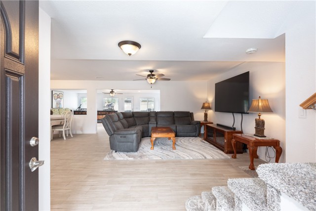 Detail Gallery Image 3 of 48 For 10191 Noel, Cypress,  CA 90630 - 4 Beds | 2/1 Baths