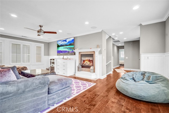 206 E Balboa Boulevard, Newport Beach, California 92661, 3 Bedrooms Bedrooms, ,3 BathroomsBathrooms,Residential Lease,For Rent,206 E Balboa Boulevard,CRIV25010739