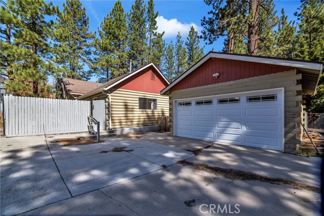 Detail Gallery Image 25 of 27 For 455 Crane Dr, Big Bear Lake,  CA 92315 - 3 Beds | 3 Baths