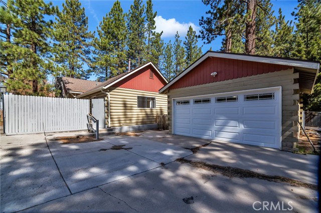 Detail Gallery Image 25 of 27 For 455 Crane Dr, Big Bear Lake,  CA 92315 - 3 Beds | 3 Baths