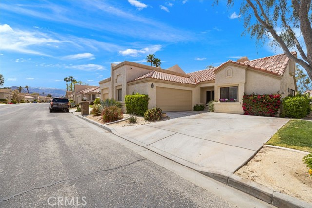 Detail Gallery Image 9 of 47 For 41451 Kansas St, Palm Desert,  CA 92211 - 2 Beds | 2 Baths