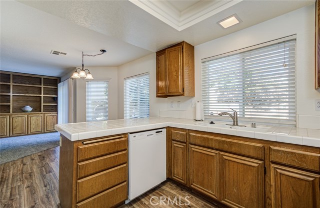 Detail Gallery Image 11 of 42 For 21022 Horsetree Cir, Trabuco Canyon,  CA 92679 - 4 Beds | 2/1 Baths