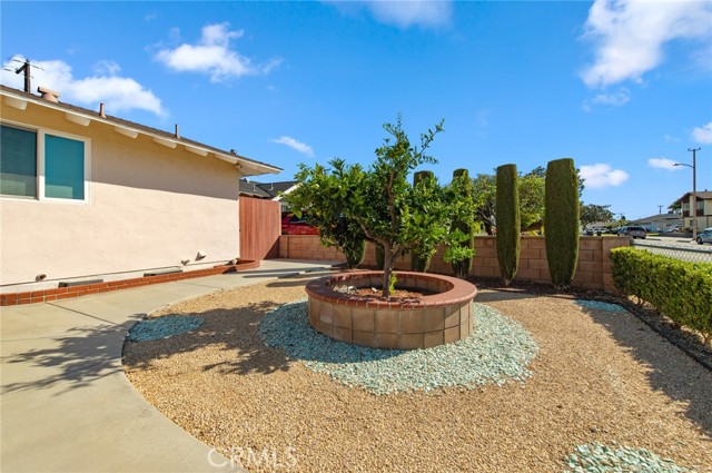 Detail Gallery Image 22 of 22 For 641 N Milford, Orange,  CA 92867 - 3 Beds | 2 Baths