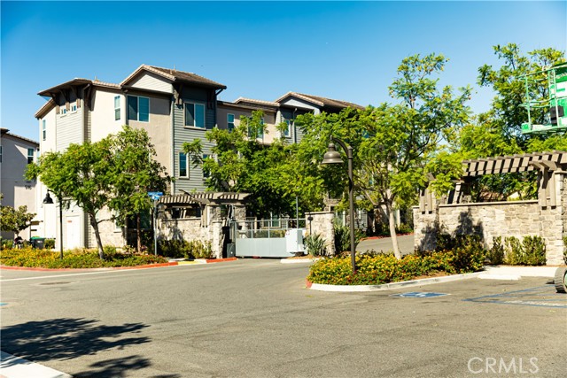 Detail Gallery Image 2 of 28 For 877 Savi Dr #103,  Corona,  CA 92878 - 3 Beds | 3/1 Baths