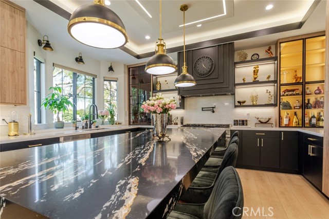 Detail Gallery Image 40 of 70 For 7714 Lasaine Ave, Northridge,  CA 91325 - 3 Beds | 4 Baths