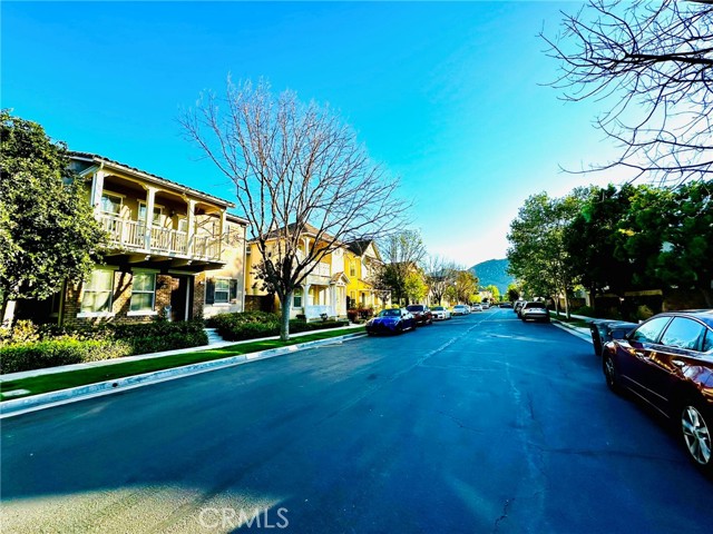 Detail Gallery Image 2 of 63 For 31891 Domenoe Way, Temecula,  CA 92592 - 3 Beds | 2/1 Baths