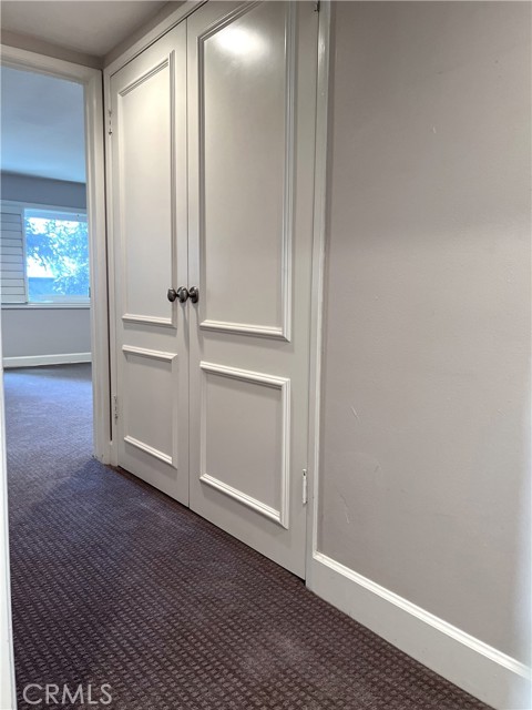 1025 North Kings, 317 photo 6