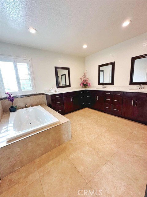 22016 Cedardale Drive, Diamond Bar CA: https://media.crmls.org/medias/0dbb7223-1d10-4ca8-b56d-2aa4986b37af.jpg