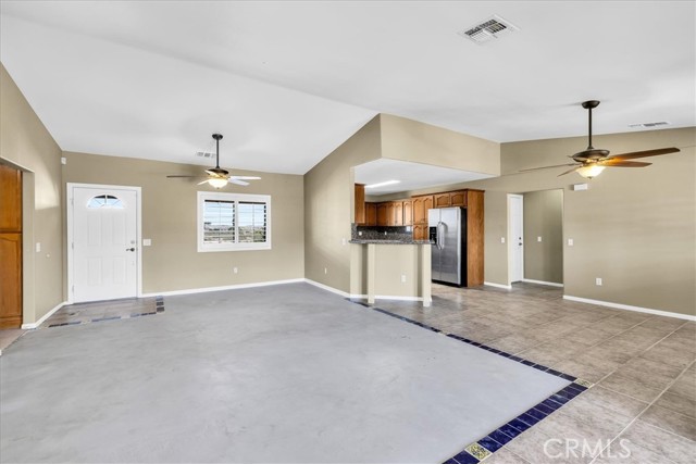63357 Uranium Road, Joshua Tree CA: https://media.crmls.org/medias/0dbb8a35-165f-4be6-b585-0a01d14fda03.jpg