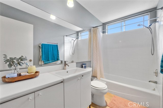 Detail Gallery Image 18 of 30 For 2468 Mohawk St #105,  Pasadena,  CA 91107 - 2 Beds | 2 Baths
