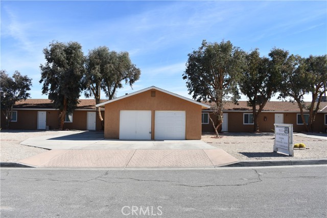 6321 Yucca Avenue, 29 Palms CA: https://media.crmls.org/medias/0dbcd4d9-0853-433f-92c2-5f25b31875ab.jpg