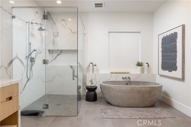 Detail Gallery Image 35 of 44 For 1615 Anita Ln, Newport Beach,  CA 92660 - 4 Beds | 4/1 Baths