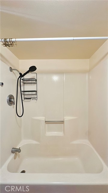 2051 Fair Oaks Avenue, South Pasadena CA: https://media.crmls.org/medias/0dbd4f77-d7d0-4b37-ac73-1936602e74cf.jpg