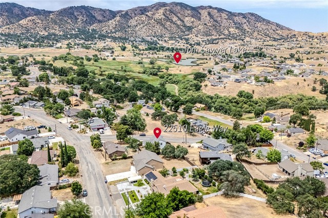 22510 Eagle Way, Tehachapi CA: https://media.crmls.org/medias/0dbda7bd-5c98-4ee5-abfc-cd65bc4fd7fd.jpg