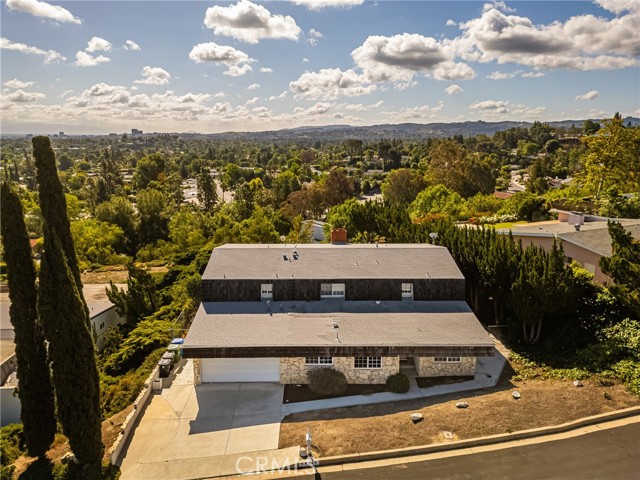 Detail Gallery Image 63 of 75 For 6040 Pat Ave, Woodland Hills,  CA 91367 - 5 Beds | 4/2 Baths