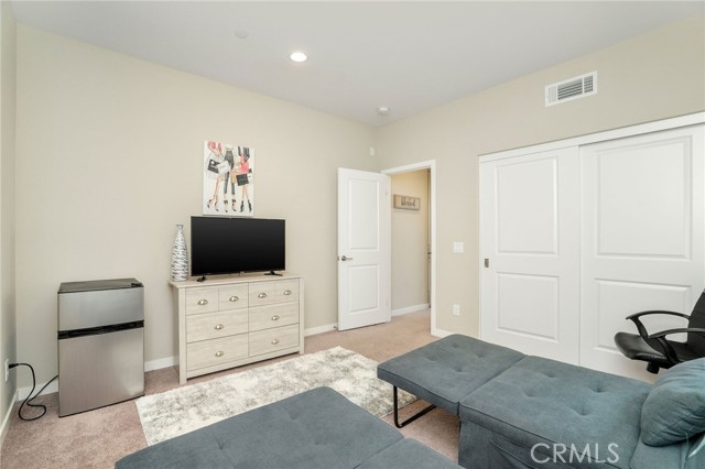 Detail Gallery Image 28 of 46 For 28511 Sparrow Way, Saugus,  CA 91350 - 5 Beds | 5 Baths