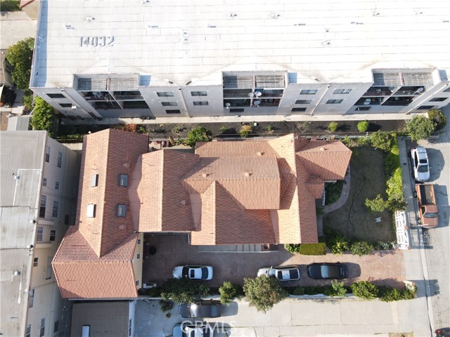 14105 Fonthill Avenue, Hawthorne CA: https://media.crmls.org/medias/0dbfaee6-dfed-49a7-92e8-572724c9feb1.jpg