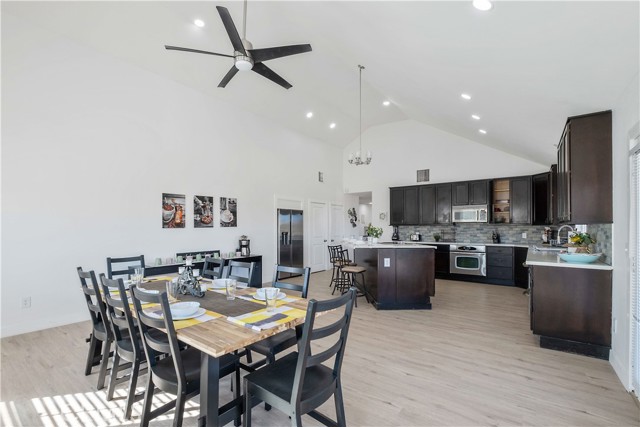 Detail Gallery Image 10 of 75 For 9255 Fortuna Ave, Yucca Valley,  CA 92284 - 3 Beds | 3 Baths