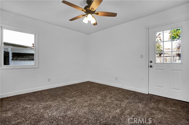 Detail Gallery Image 6 of 13 For 826 N Oakdale Ave, Rialto,  CA 92376 - 3 Beds | 2 Baths