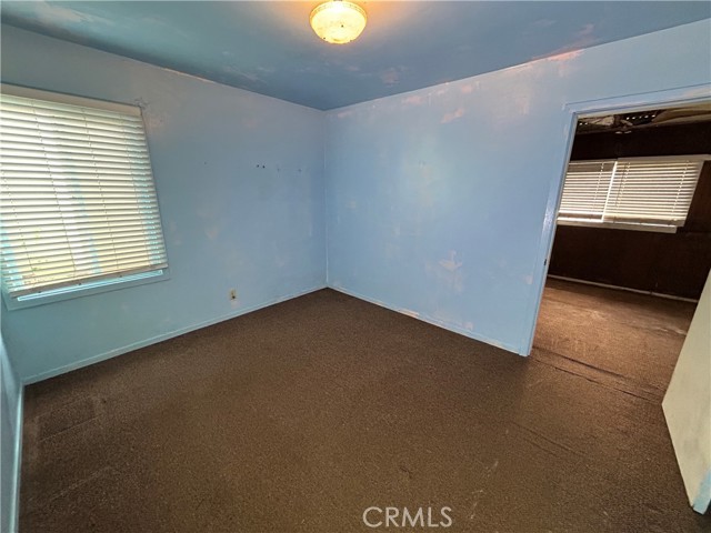 Detail Gallery Image 5 of 18 For 1232 Browning, Sacramento,  CA 95815 - 3 Beds | 1 Baths