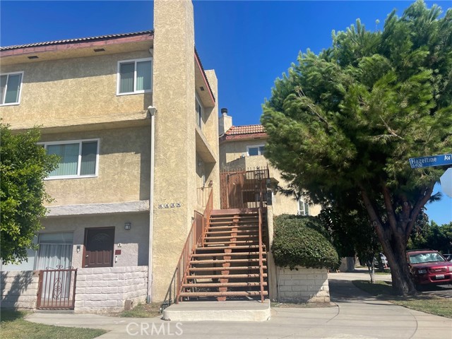 6438 Hazeltine Avenue, 2 photo 2