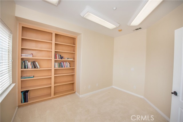 28817 Terrace Drive, Highland CA: https://media.crmls.org/medias/0dc2b3ea-039d-4eb2-b527-b829f6f861e0.jpg