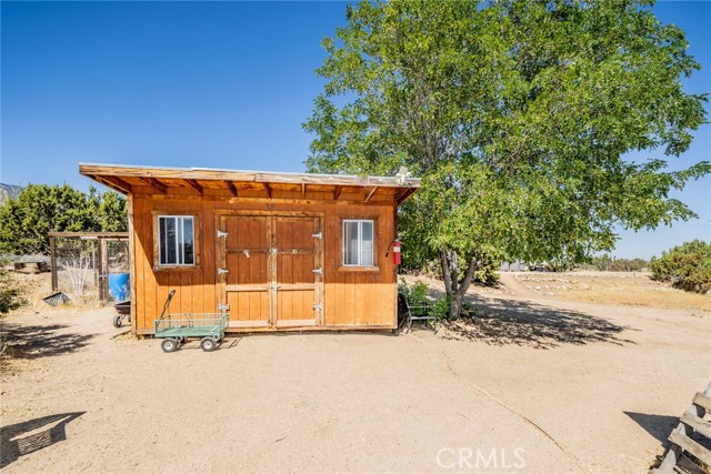 Detail Gallery Image 42 of 56 For 1990 Vista Rd, Pinon Hills,  CA 92371 - 3 Beds | 2 Baths