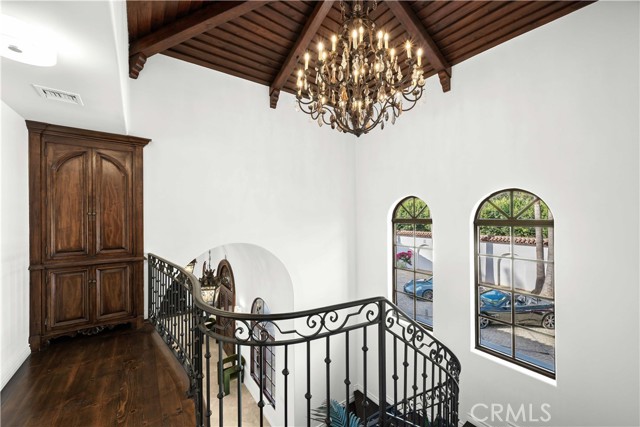 2347 E Valley Road, Montecito CA: https://media.crmls.org/medias/0dc30294-d25b-4908-90d2-bdd112e87119.jpg