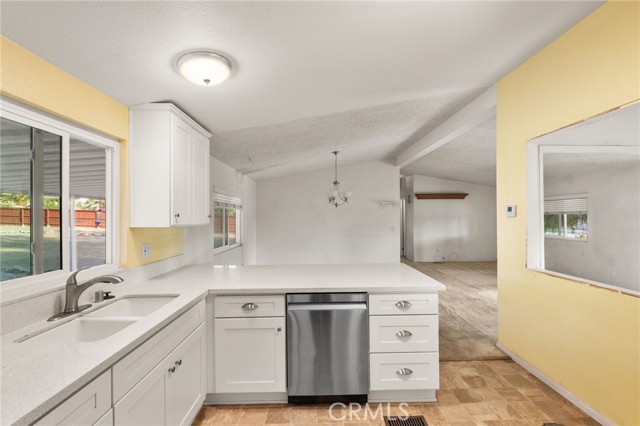 22910 Olivas Avenue, Nuevo CA: https://media.crmls.org/medias/0dc31995-1212-4f11-84da-2b2d4fca0f82.jpg