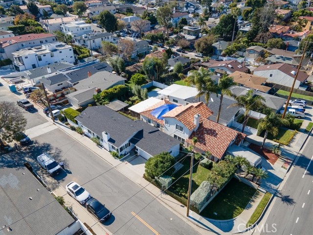 Detail Gallery Image 28 of 30 For 3619 N Poinsettia Ave, Manhattan Beach,  CA 90266 - 3 Beds | 2/1 Baths
