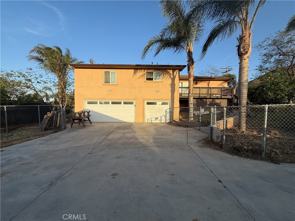 15192 Laguna Avenue